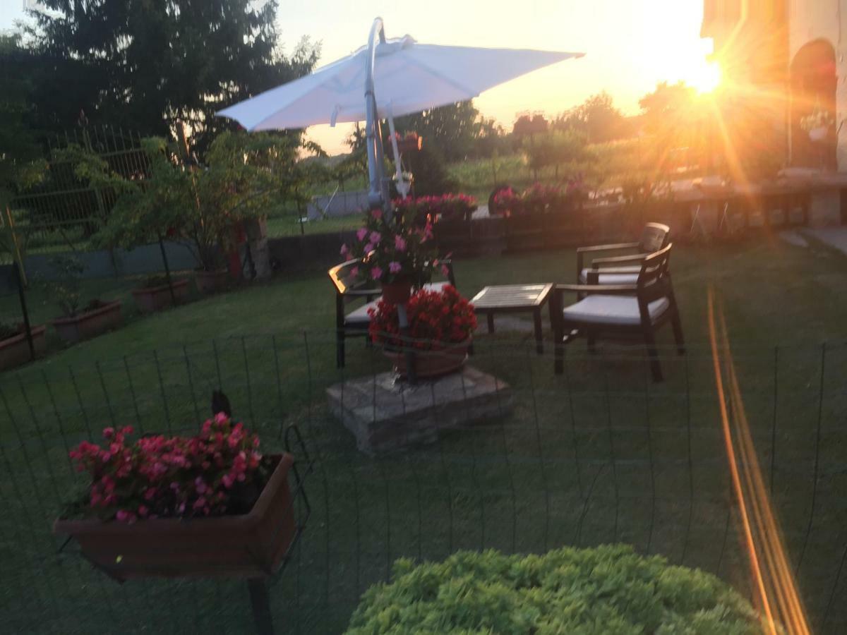 Happiness In The Country Bed and breakfast